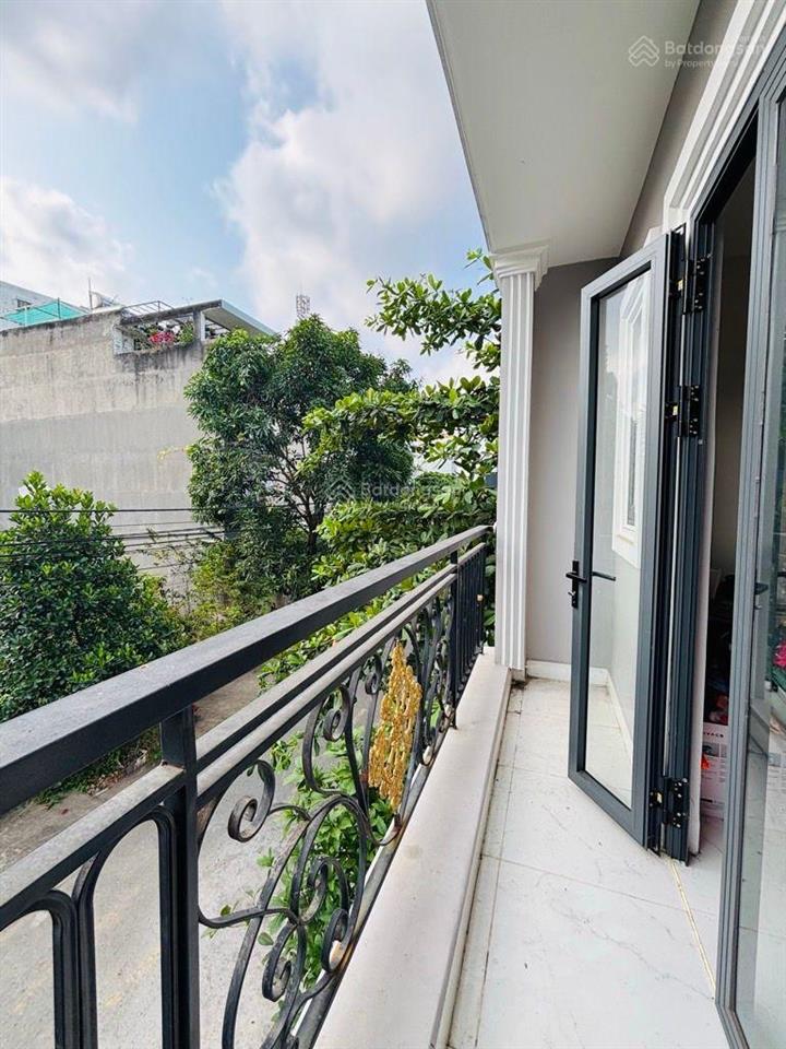 Bán nhà 3 tầng mới đẹp kdc phú lợi, p. bình đông, q.8, đường 12m, 4.5x15, 6.3 tỷ tl chủ