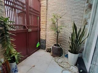Nhà cao xuân dục  gần cầu chà và q5  vào ơ ngay  hẻm thông  132m2  2 tầng 7pn  7wc  7.9 tỷ