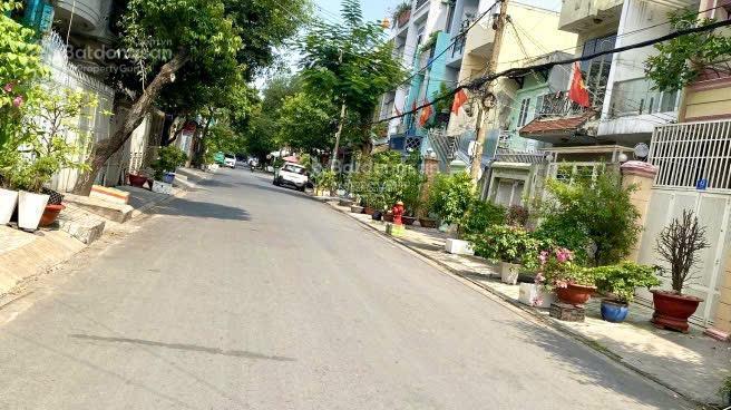 Chủ ngộp bank giảm 2 tỷ
chính chủ cần bán lô đất 8x23m, kdc đồng bộ bình hưng bình chánh, 9.2 tỷ