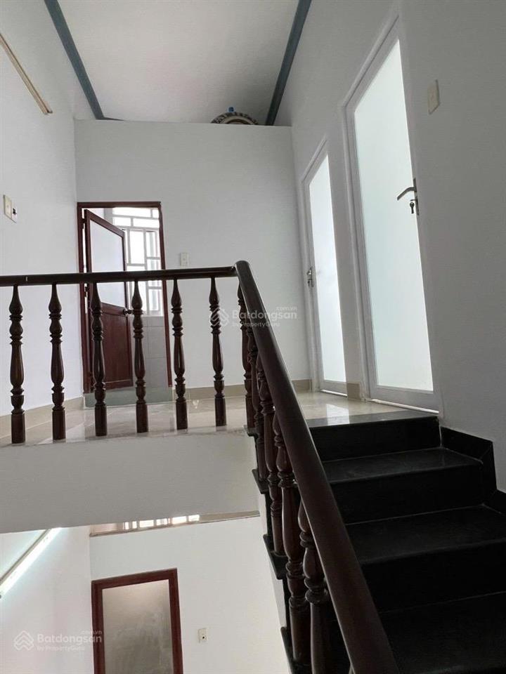 Mặt tiền kinh doanh lý đạo thành phú định q8  10x6.2m  3 tầng  dòng tiền  6.4 tỷ tl.