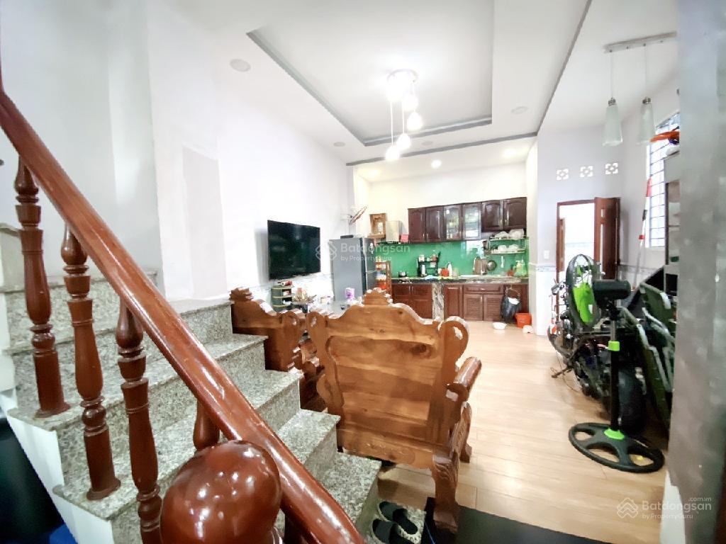 Căn góc 2 mt kinh doanh  view bờ sông cực chill  gần cầu chà và q.8  63m  4 tầng  nhỉnh 8 tỷ.