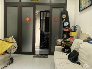 Chủ ngộp giảm 600tr giá mới 5.2 ty tl chủ
bán nhà 3 lầu hẻm đường tạ quang bửu phường chánh hưng q8