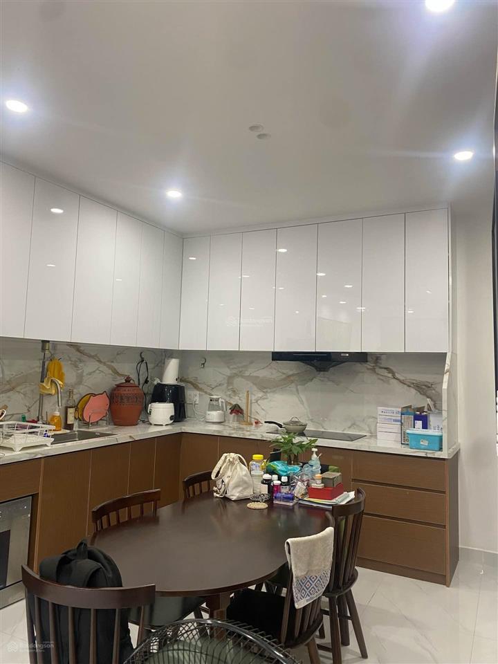 Chủ ngộp giảm 600tr giá mới 5.2 ty tl chủ
bán nhà 3 lầu hẻm đường tạ quang bửu phường chánh hưng q8