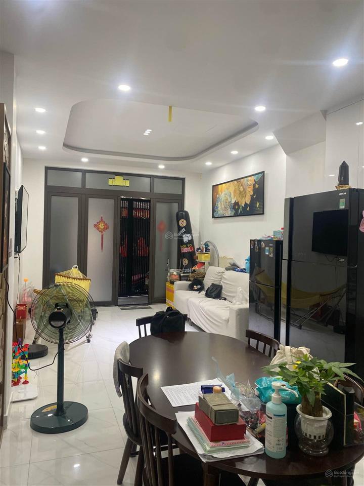 Chủ ngộp giảm 600tr giá mới 5.2 ty tl chủ
bán nhà 3 lầu hẻm đường tạ quang bửu phường chánh hưng q8