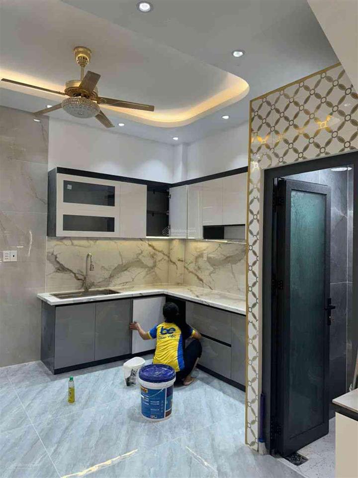 Nhà mới đẹp lung linh, mặt tiền đường số 18 p4 q8  bên hông trường học  4.3x9.5m  5.95 tỷtl