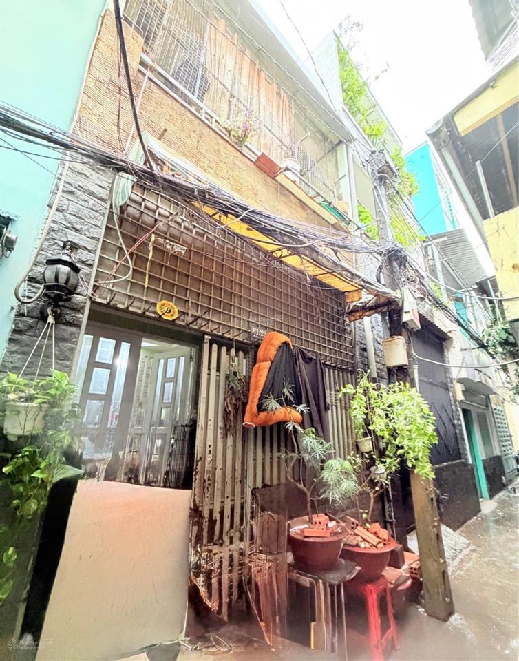 Trung tâm quận 5  hẽm ô tô hùng vương  52m2  2 tầng  ngang 3.9 vuông vức  sổ chuẩn  nhỉnh 7 t