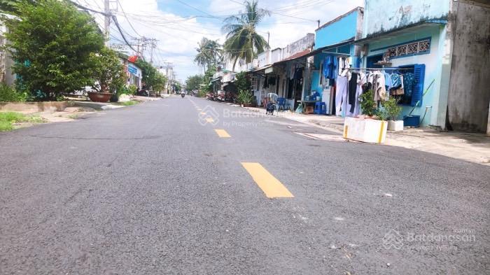 Hàng giá đầu tư
mặt tiền kinh doanh hoài thanh p14 q8  5.7x21m nở hậu  7.9 tỷ tl