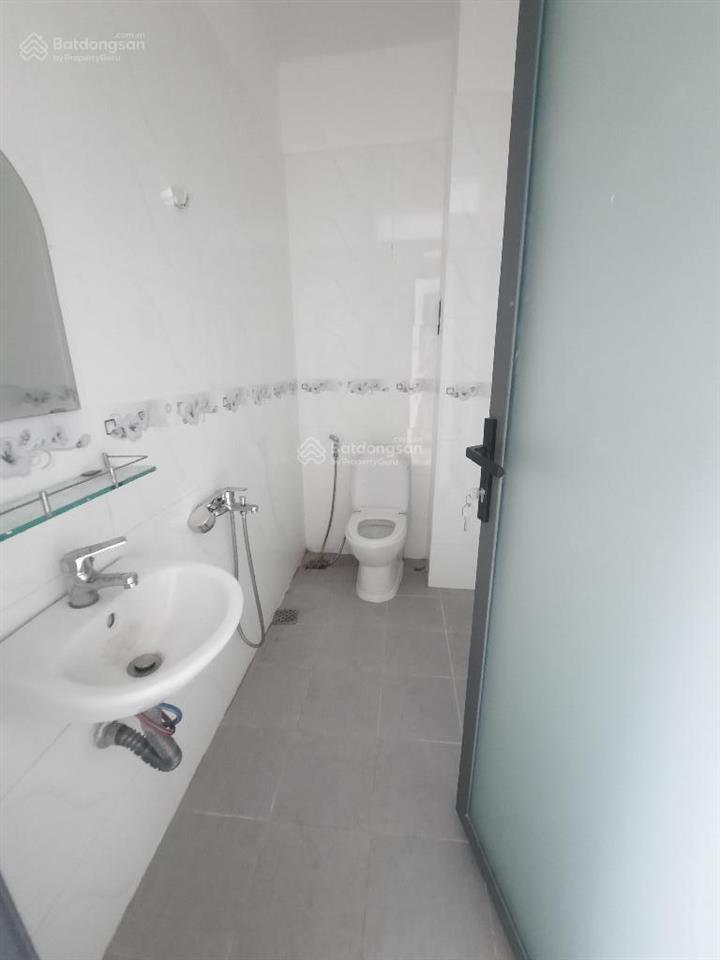 Nhà hoàn công  nhà đẹp ở liền view sông công viên  mặt tiền đường  70m2  4 tầng  6 tỷ 5 tl chủ