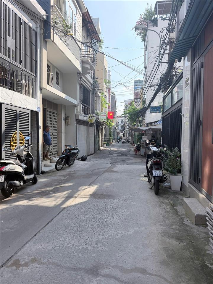 Cần bán nhà đẹp  dương bá trạc, p.2, quận 8  giá tốt chỉ 4 tỷ 980 triệu  4.1x10m  3 tầng