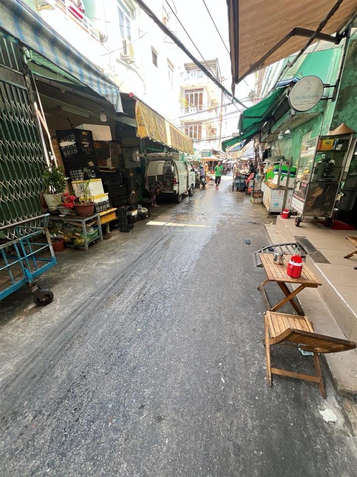 Ngang bề thế 6.5m dài 12.5m  ngay chợ kinh doanh sầm uất  nguyễn thị tần p2 q8  giá chỉ 9.5 tỷ