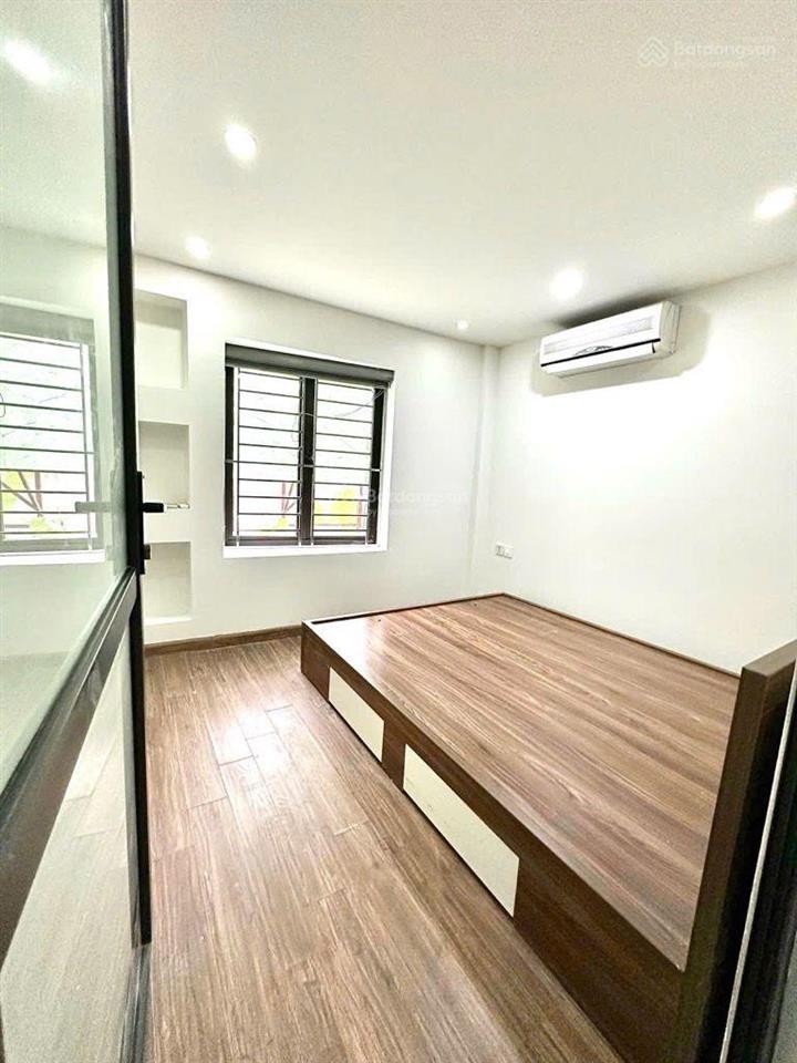 Nhà mới ngõ nông, 2 thoáng trước sau, gần ô tô, 37m2, 4 tầng, chỉ 6.35 tỷ