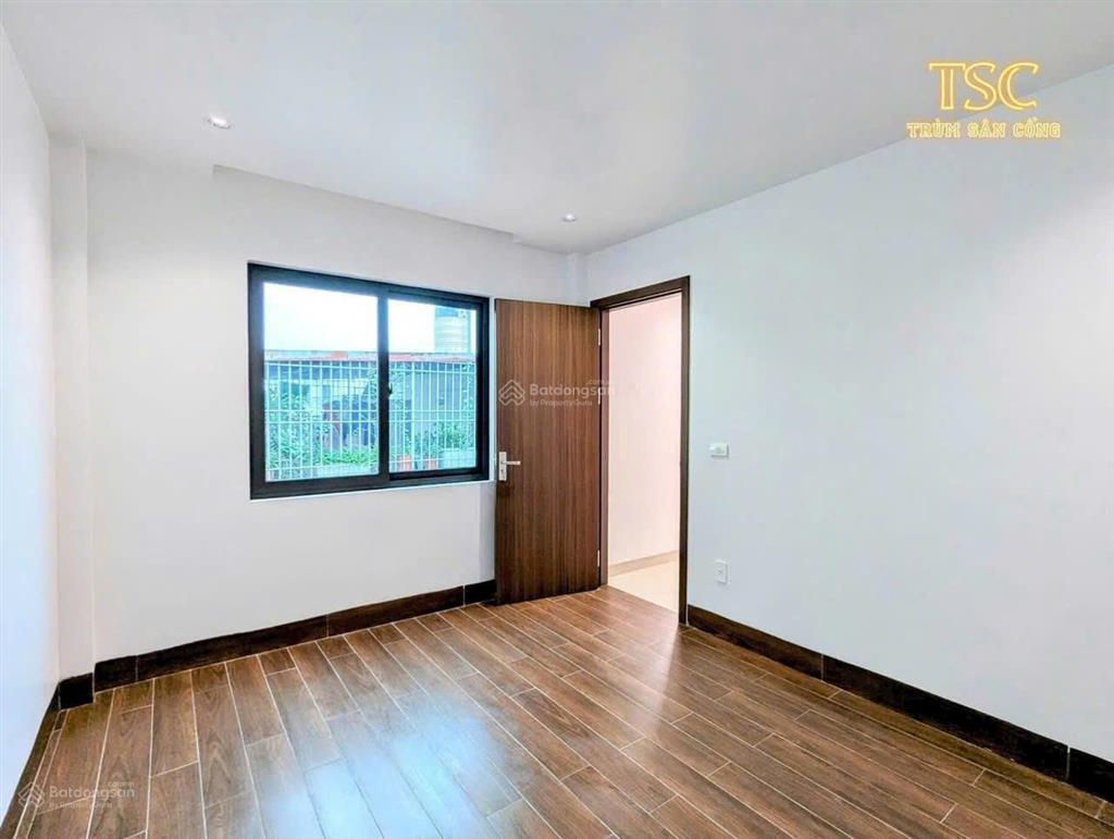 Siêu phẩm cho thuê nhà mặt ngõ to thiên lôi mới tinh