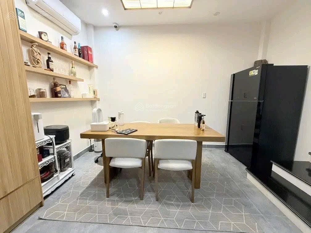 Cho thuê nhà tại ngõ lương khánh thiện siêu đẹp