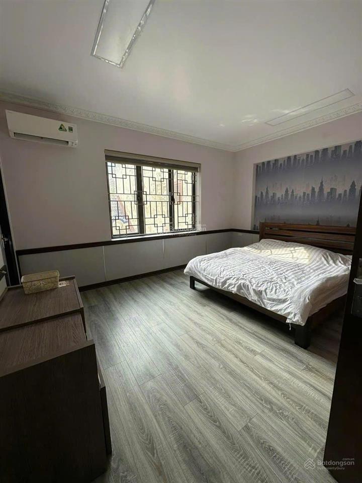 Cho thuê nguyên căn 8 ngủ vệ sinh khép kín tại lê hồng phong