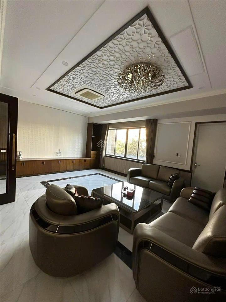 Cho thuê nguyên căn 8 ngủ vệ sinh khép kín tại lê hồng phong