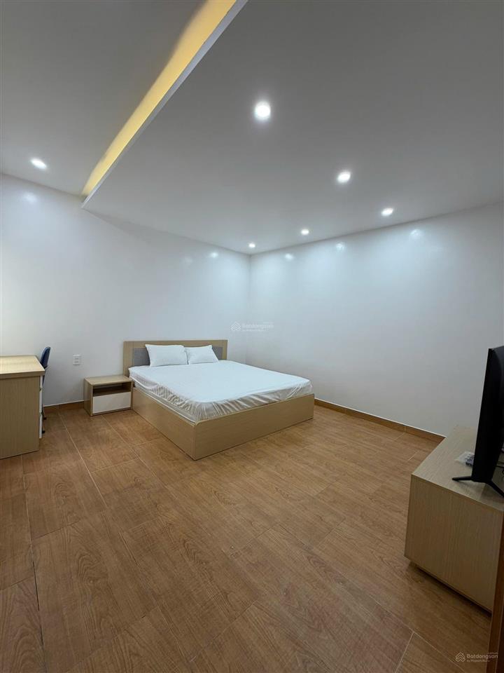 Cho thuê nguyên căn 9 ngủ khép kín ngay gần vinhomes marina