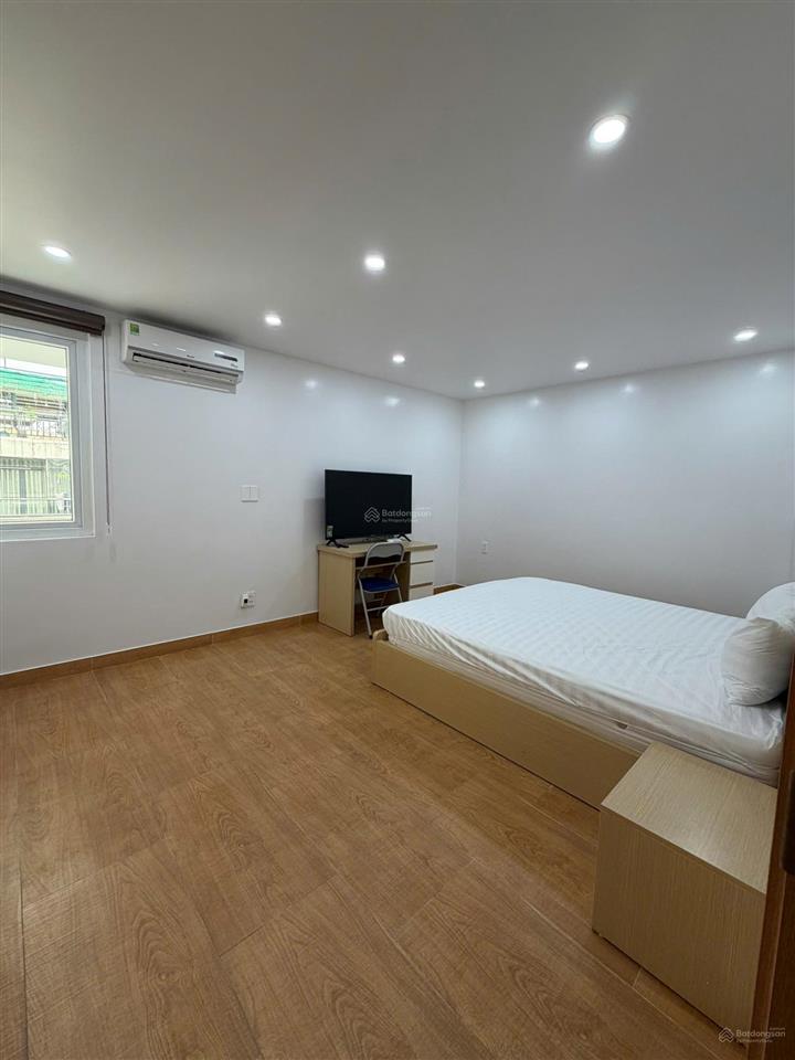 Cho thuê nguyên căn 9 ngủ khép kín ngay gần vinhomes marina