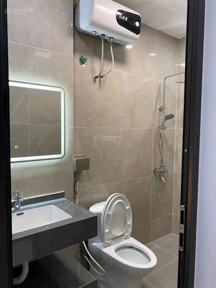 Cho thuê nhà riêng 4 tầng xây mới ngõ lê lợi