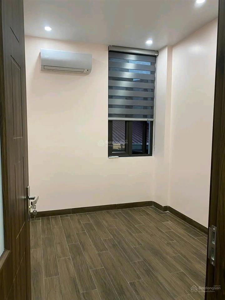 Cho thuê nhà riêng 4 tầng xây mới ngõ lê lợi