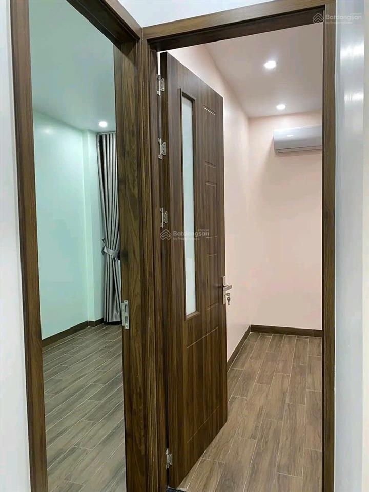 Cho thuê nhà riêng 4 tầng xây mới ngõ lê lợi