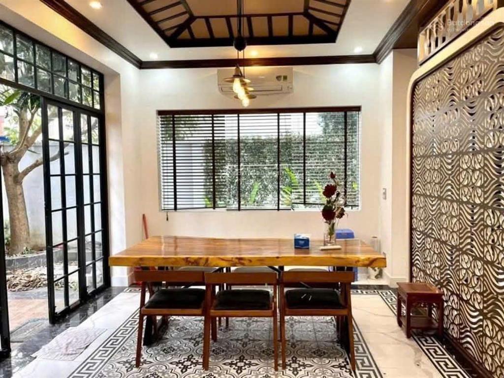 Cho thuê căn biệt thự tại mê linh  anh dũng