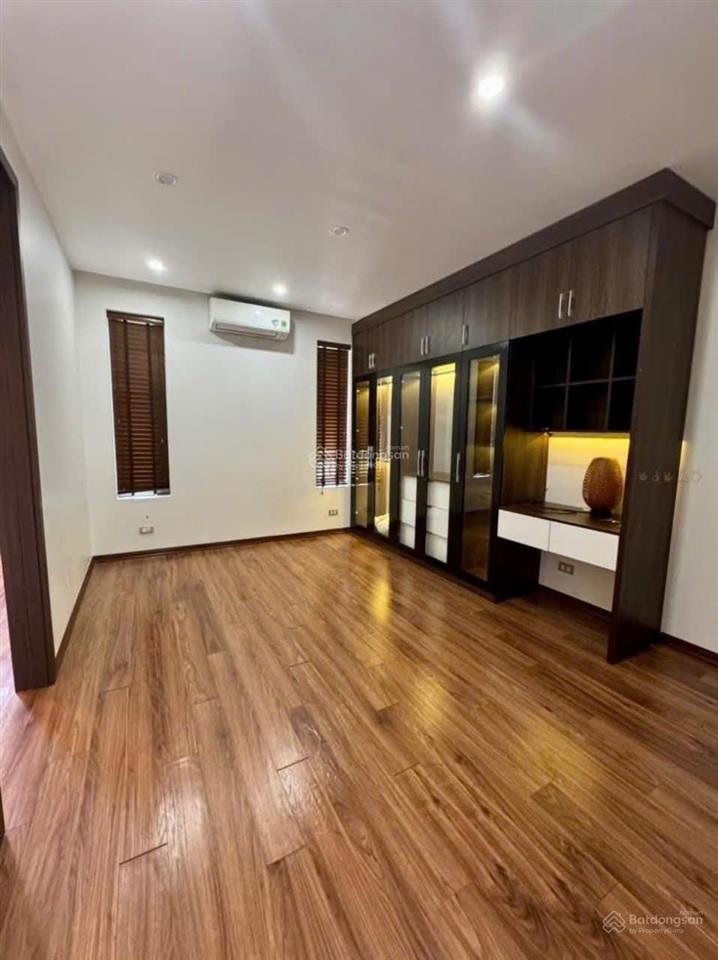 Cho thuê căn biệt thự tại mê linh  anh dũng