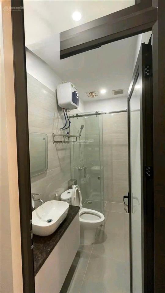 Cho thuê nhà tại lê hồng phong cực đẹp vị trí đẹp có thang máy