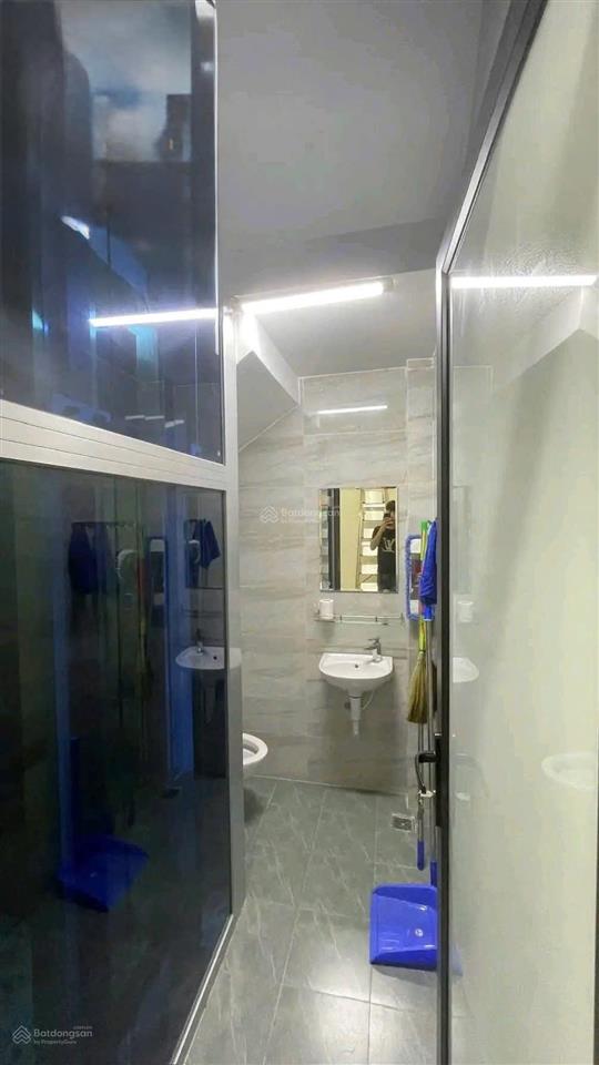 Cho thuê nhà tại lê hồng phong cực đẹp vị trí đẹp có thang máy