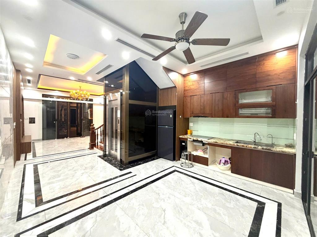Cho thuê nguyên căn tại vinhomes marina