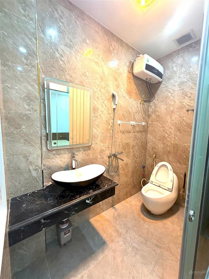 Cho thuê nguyên căn tại vinhomes marina