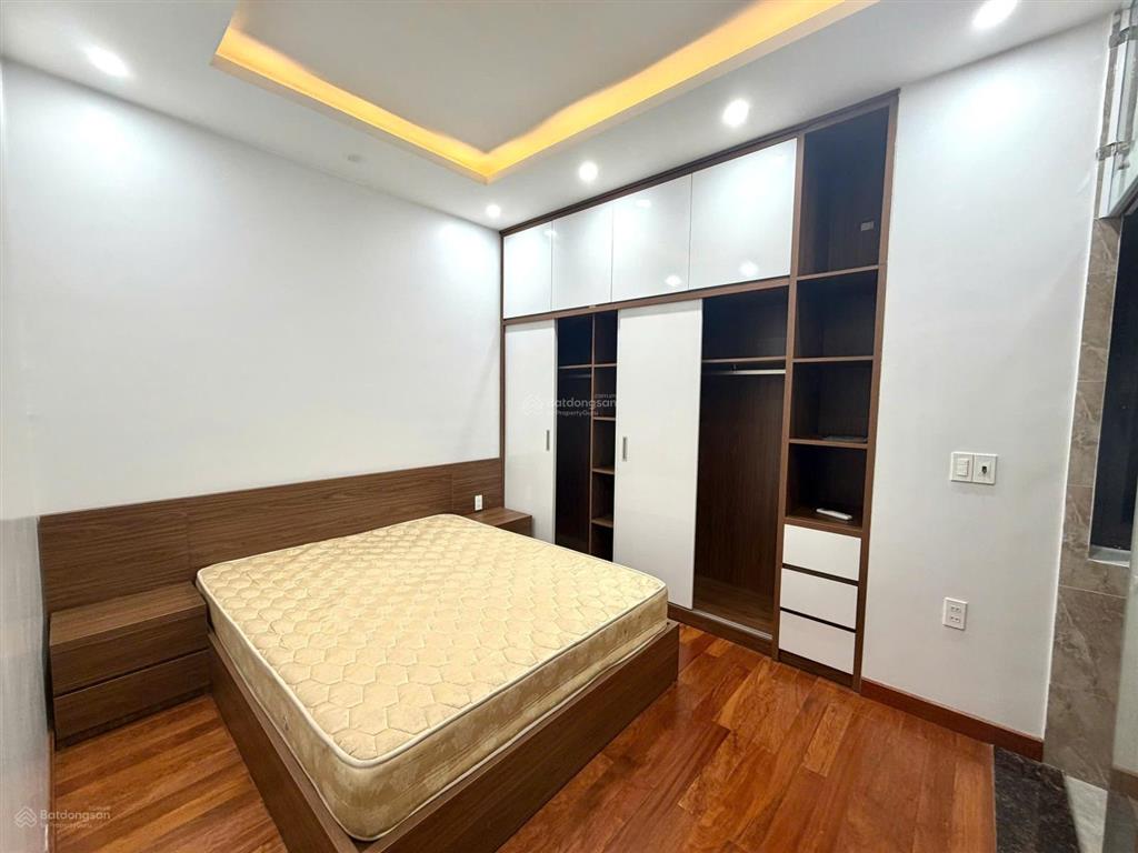 Cho thuê nguyên căn tại vinhomes marina