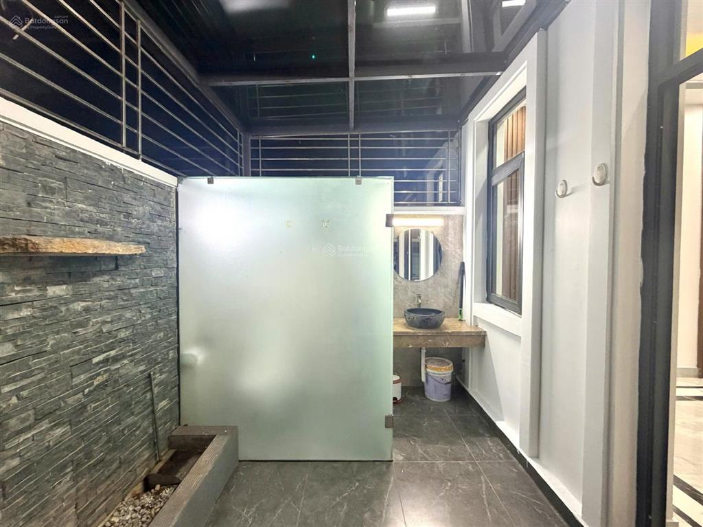 Cho thuê nguyên căn tại vinhomes marina
