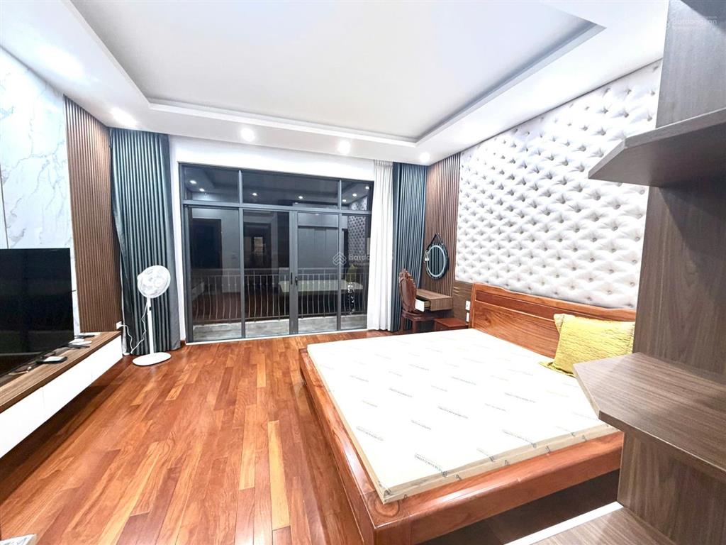 Cho thuê nguyên căn tại vinhomes marina