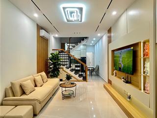 Cho thuê nhà chợ cột đèn lê chân