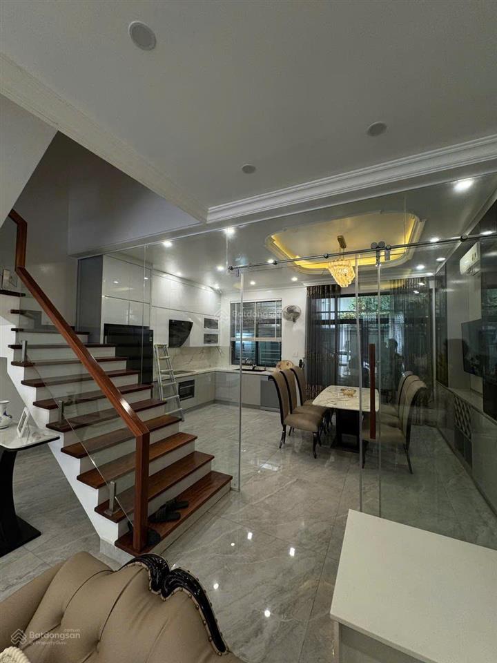 Vh126 cho thuê căn liền kề tại vinhomes marina cực đẹp