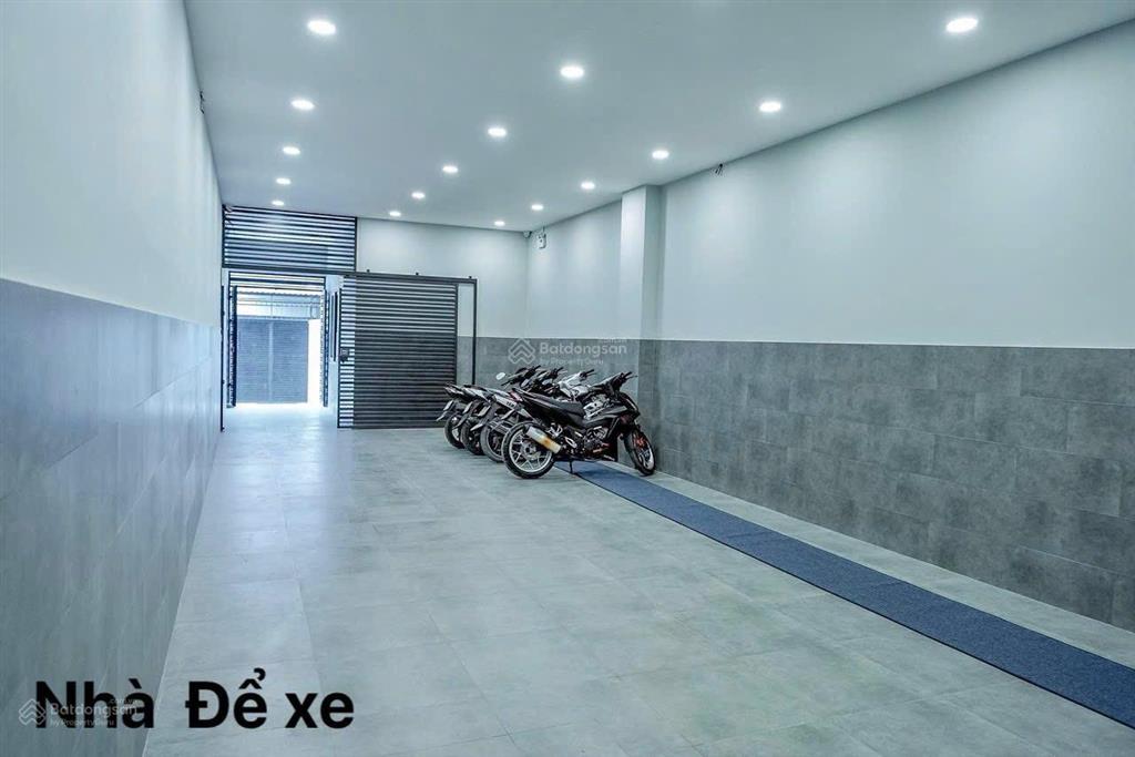 Bán gấp nhà thu nhập 4,5% /năm trung tâm thủ đức gần giga mall 42b