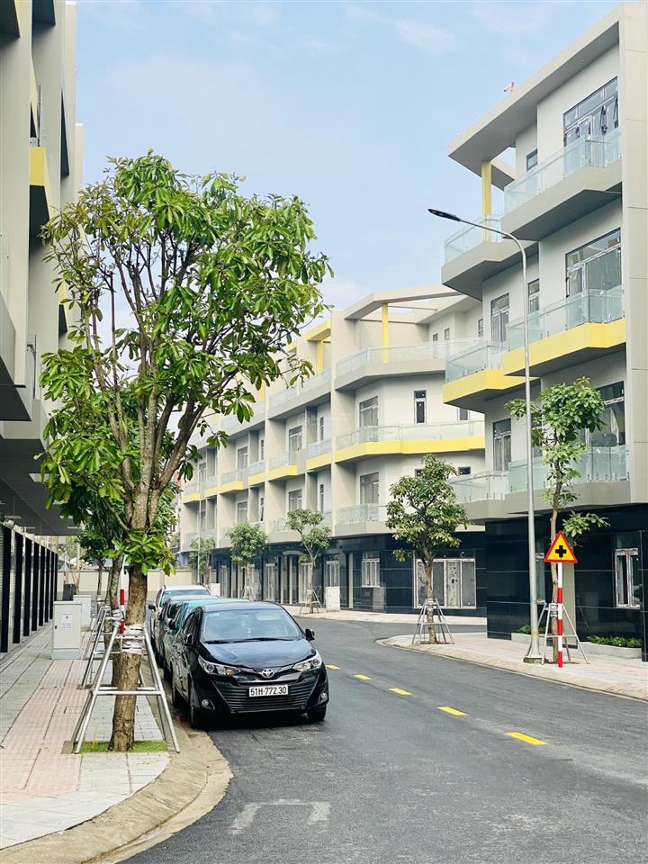 Khu nhà phố compound chỉ còn 7 căn, an ninh tuyệt đối, dân ở đông đúc sẵn