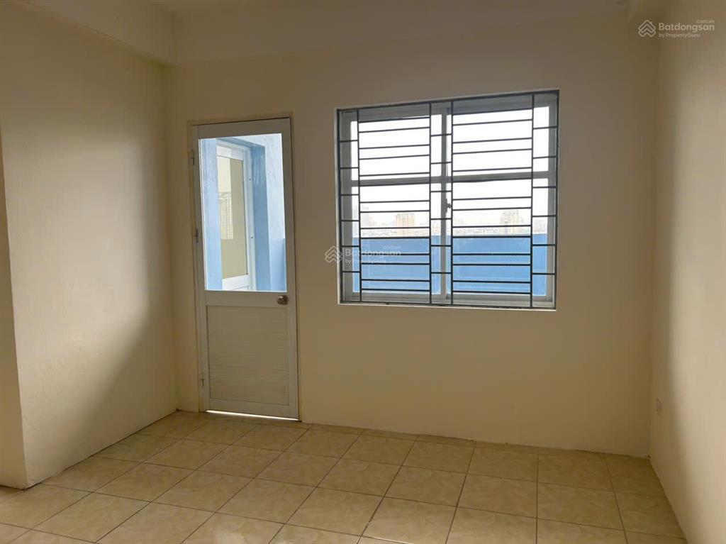 Nhà 4 phòng ngủ view hồ, đầy đủ tiện nghi cho thuê giá cực hấp dẫn