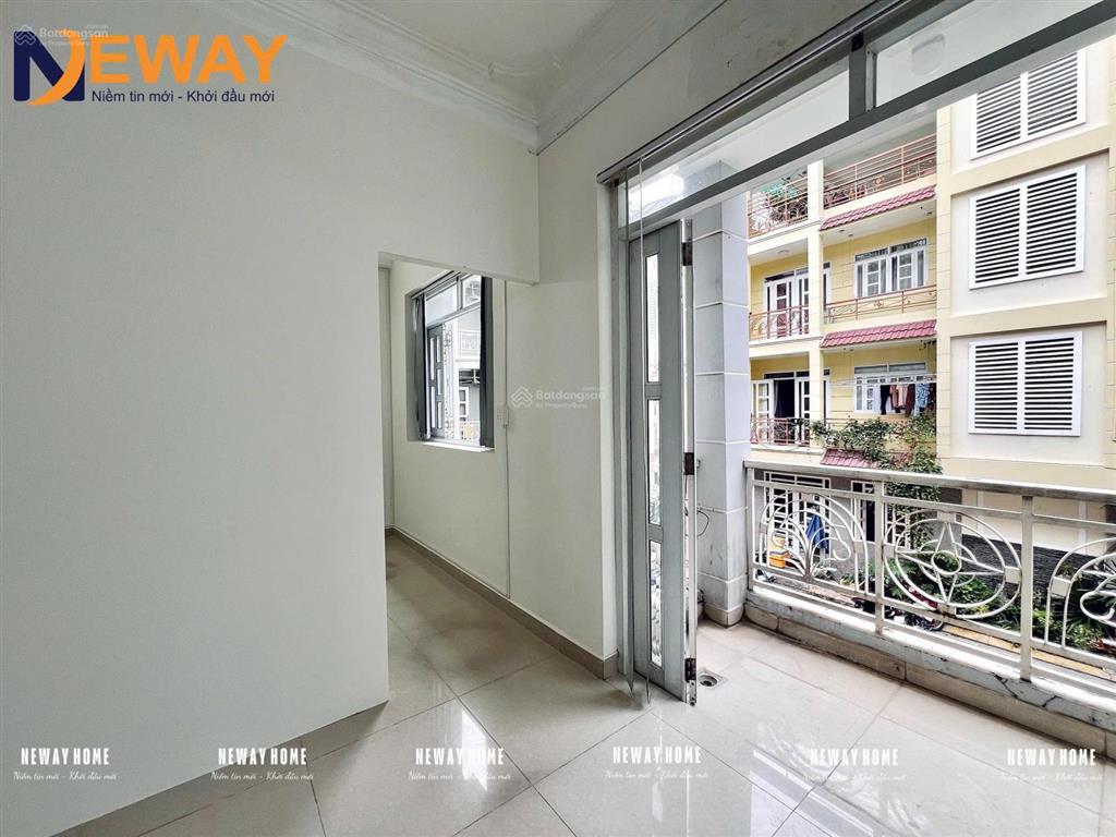Cho thuê studio ban công, tách bếp full nội thấtngay đại học công thương