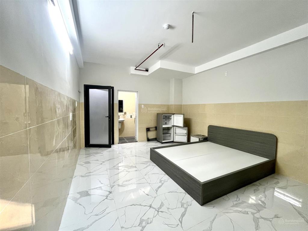 Cho thuê studio tách bếp mới xây
full nội thất,máy giặt riêngquận 12