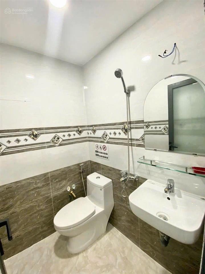 Cho thuê studio mới xây ngay ngã tư bốn xã