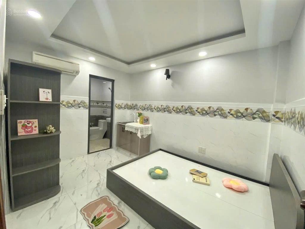 Cho thuê studio mới xây ngay ngã tư bốn xã