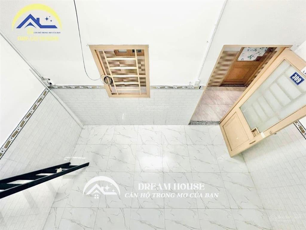 Phòng mới xây ngay chợ hoàng hoa thám, nhà ga t3