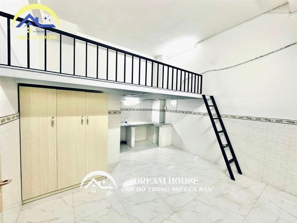 Phòng mới xây ngay chợ hoàng hoa thám, nhà ga t3