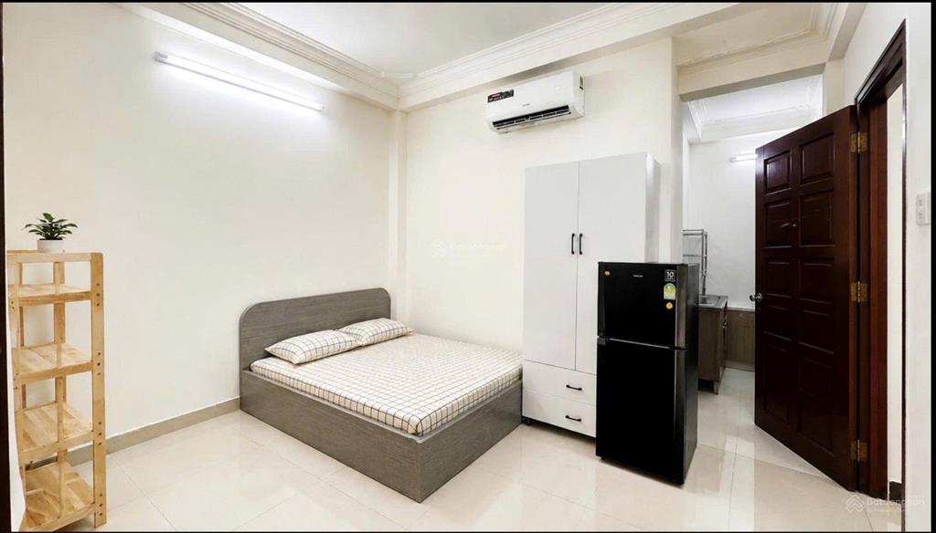 Cho thuê studio full nội thất, cửa sổ thoáng ngay đại học công thương
