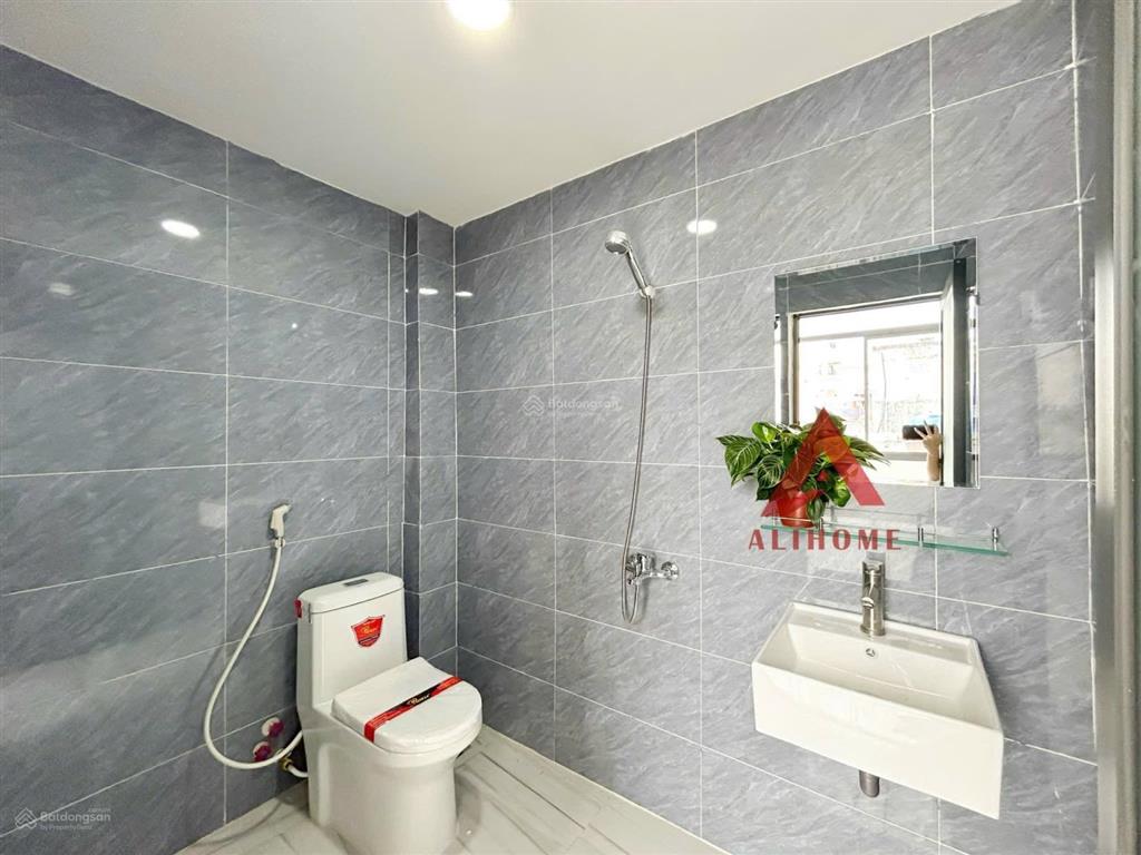 Siêu phẩm 1 phòng ngủ tách bếp, mặt tiền đường nguyễn hữu cảnh, đầy đủ nội thất, có thang máy