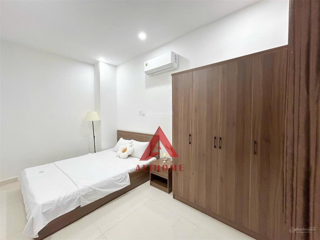Siêu phẩm 1 phòng ngủ tách bếp, mặt tiền đường nguyễn hữu cảnh, đầy đủ nội thất, có thang máy