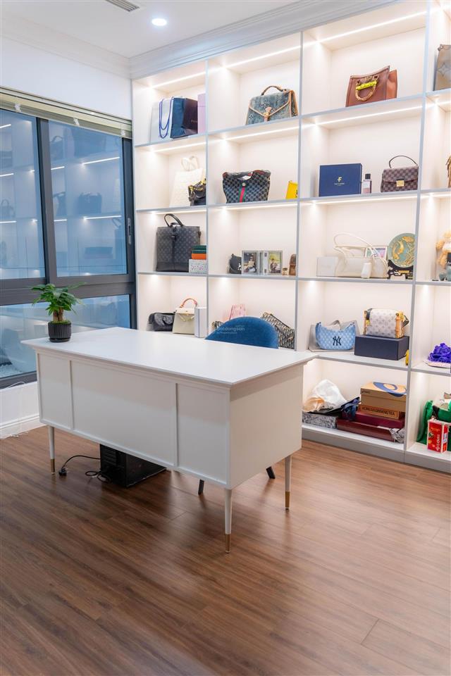 Bán căn hộ đập thông capital elite 18 phạm hùng  238m full nội thất cao cấp