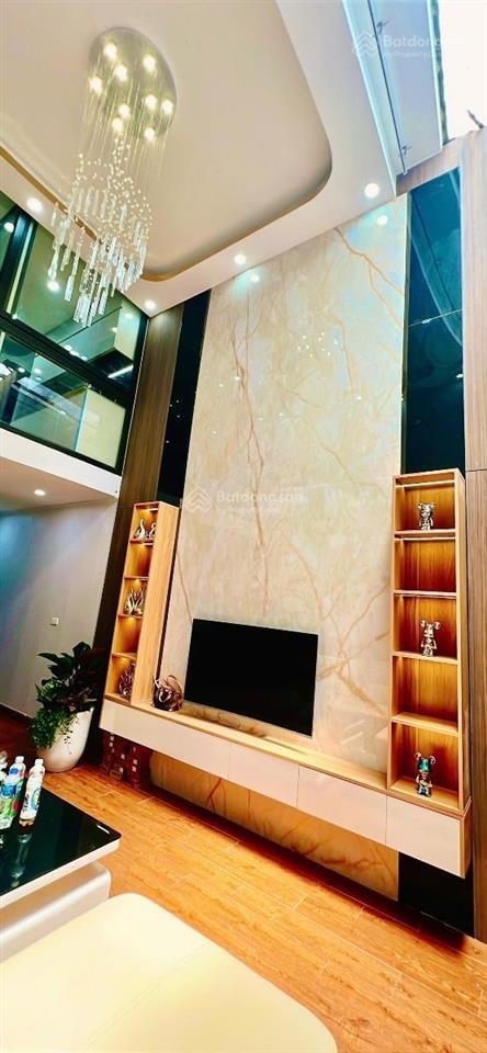 Bán nhà mặt phố trần nhật duật, phường hoàn kiếm hà nội, 4,9 tỷ, 40 m2 giá siêu hời chỉ với