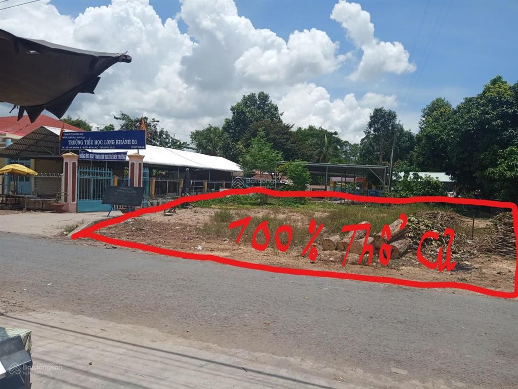 Chủ cần tiền bán ngay trong tuần  lô đất mặt tiền 22m sát vách cổng trường